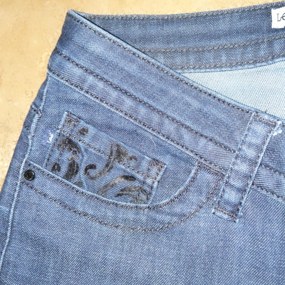 Lee's Slender Secret Velvet Details 8 medium jeans - Picture 3 of 8